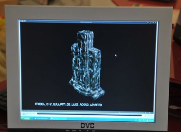 {'image': <Image: 17_034.jpg>}
