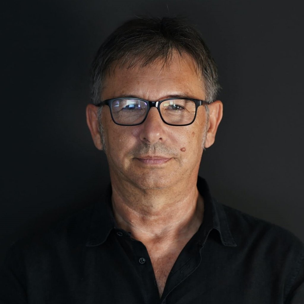 Dean_Skira_portrait.jpg