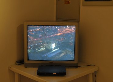 {'image': <Image: 17_024.jpg>}